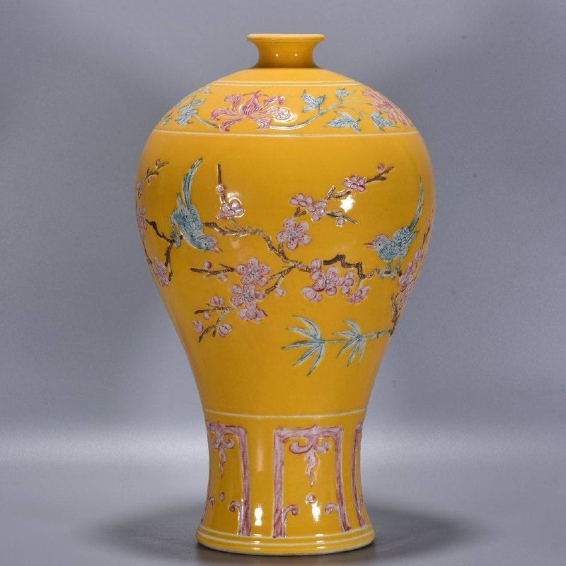 Ming Dynasty, Xuande period vase: Ming Dynasty, Xuande period, yellow-glazed famille rose enamel with magpies and plum blossom design, 39*22 cm.
