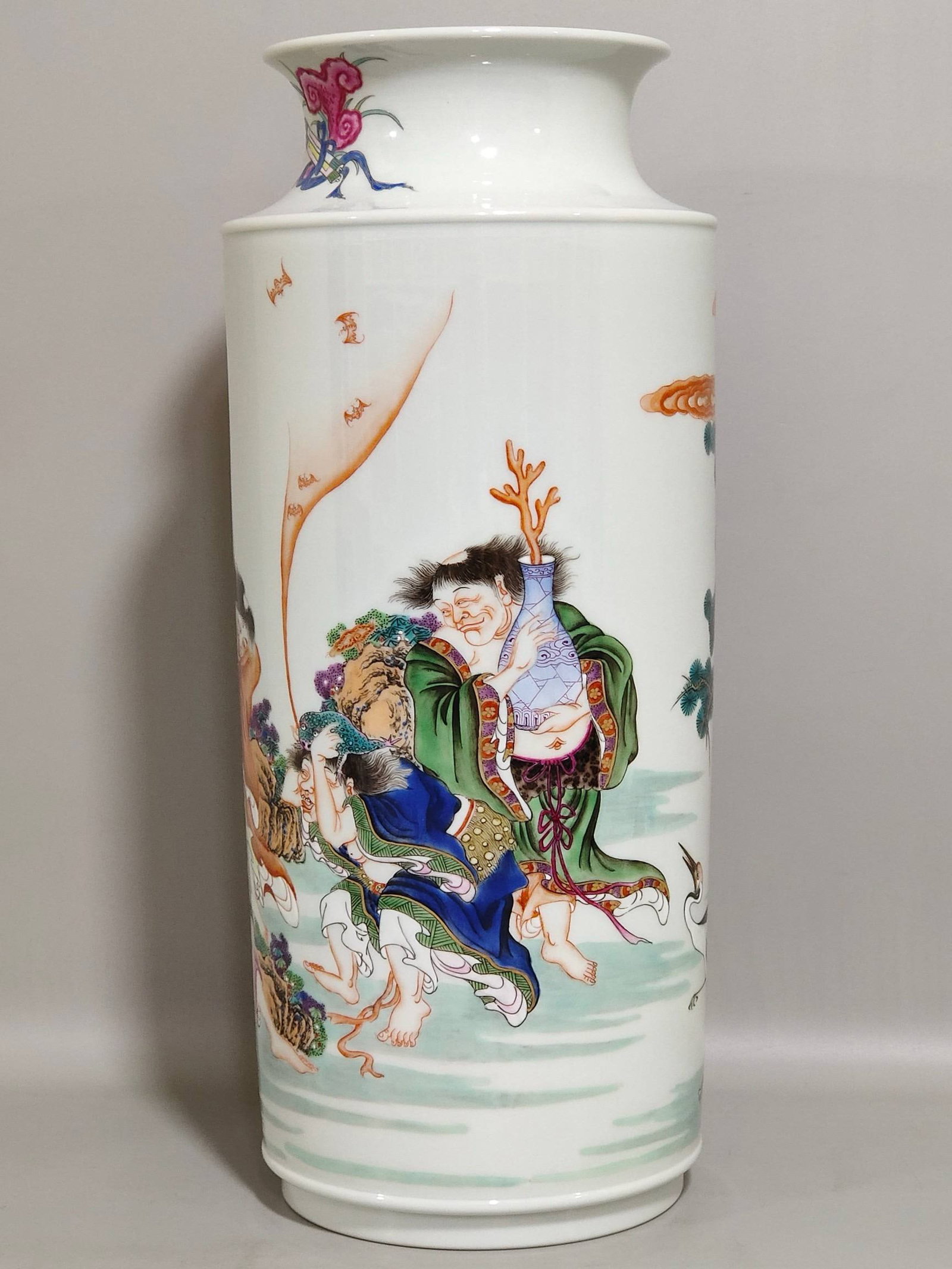 A Qing Dynasty Yongzheng period figure vase (1 of 8)