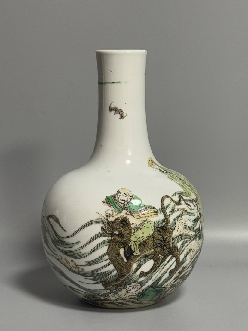 A Kangxi period (1620-1645) polychrome celestial globe vase (1 of 9)