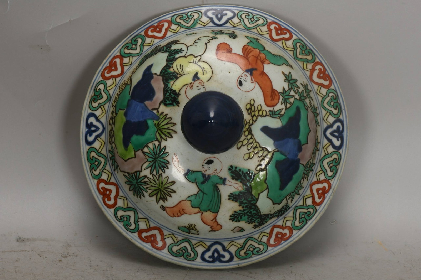 A polychrome covered jar - 8