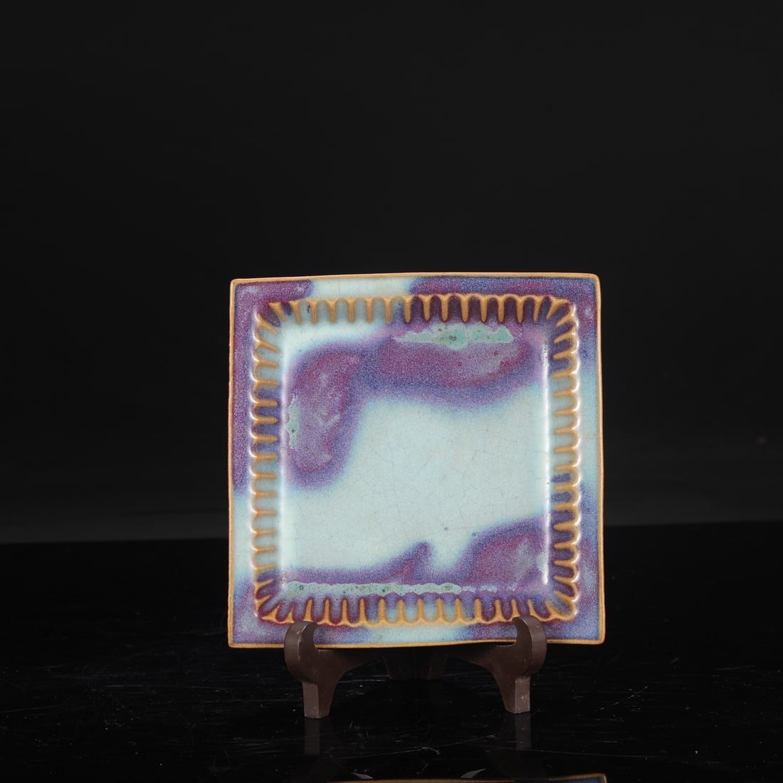 A large square basin-shaped ware from the Northern Song Dynasty, formerly in the collection, with: Dimensions: Height 3 cm, Diameter 16.5 cm.
