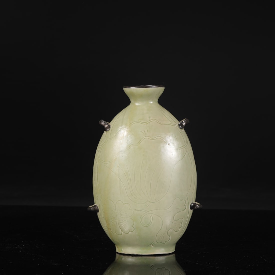 A large, flattened Yue ware celadon vase with four handles and silver clasps, dating from the Tang: Height: 24 cm, Mouth Diameter: 5.8 cm, Belly Diameter: 16 cm