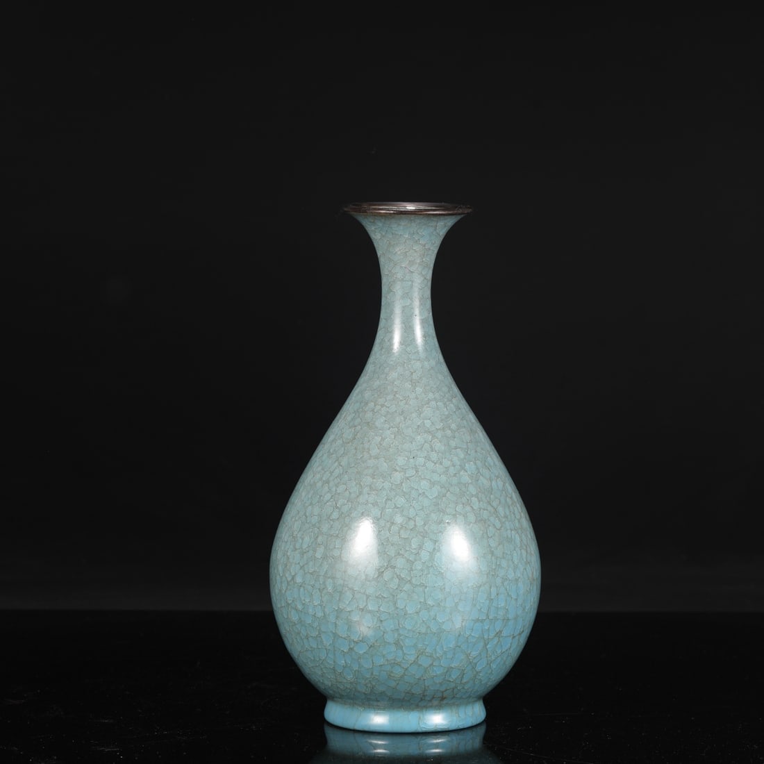 A large Northern Song Dynasty Ru ware vase with sky-blue glaze, ice-crack pattern, and silver mouth, (1 of 7)