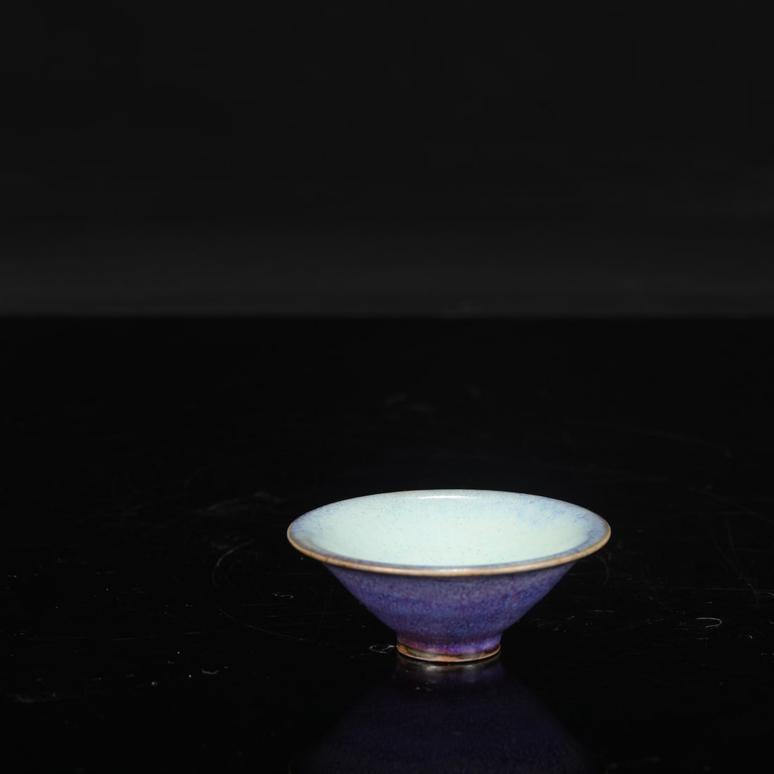 Formerly in the collection, Northern Song Dynasty Jun ware grape-purple-red glazed conical cup.: Height: 3 cm, Mouth diameter: 8 cm
