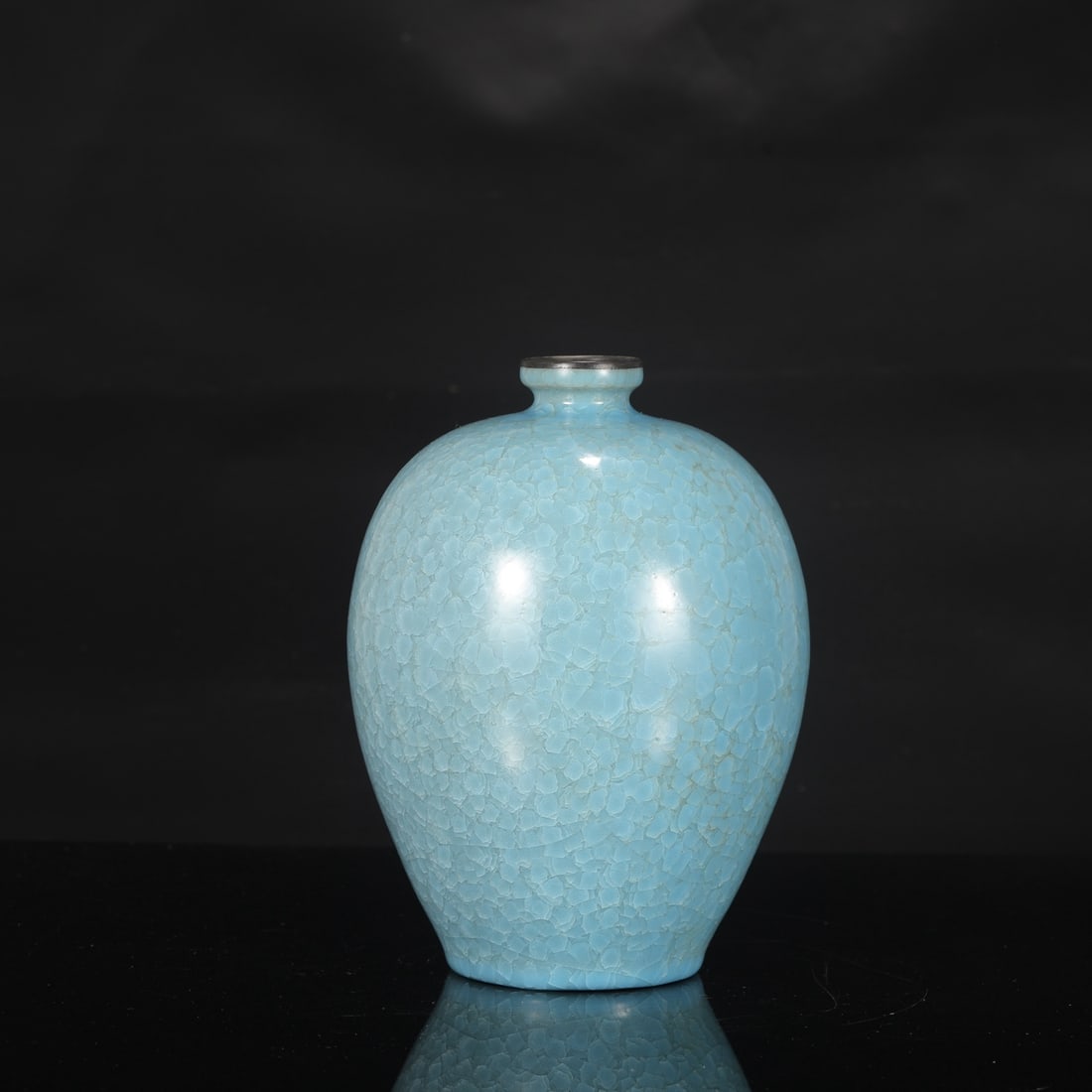 A large Northern Song Dynasty Ru ware vase with sky-blue glaze and ice-crack pattern, inscribed by (1 of 7)