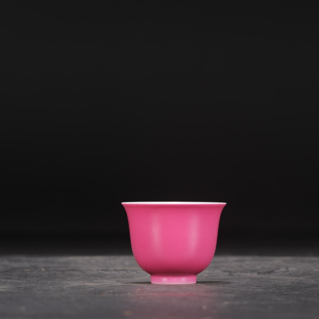 A Qing Dynasty Yongzheng period rouge-red glazed tea bowl.: Height: 5.3 cm, Diameter: 7 cm
