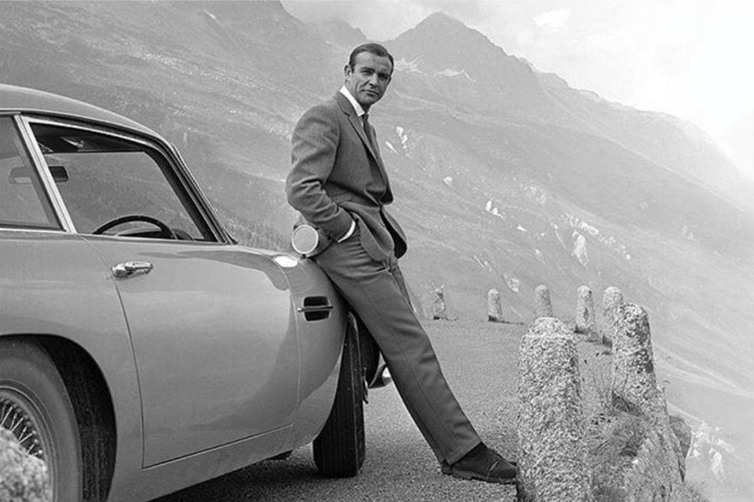Sean Connery, James Bond, Aston Martin DB5 Print (1 of 1)