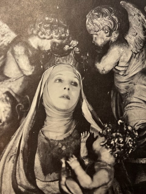 Cecil Beaton "Lady Diana Cooper" Print.: Cecil Beaton (1904-1980) was a renowned English photographer, costume designer, and stage and film designer. He is widely recognized for his exceptional talent and contributions in the fields of fashi