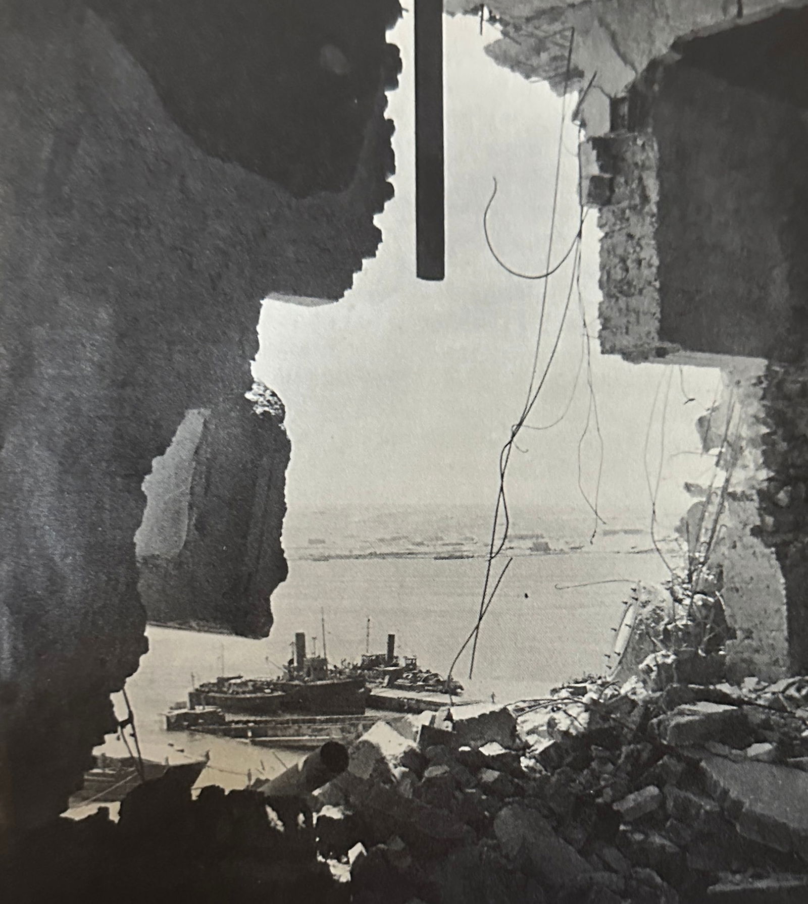 Cecil Beaton "Untitled" Print: Cecil Beaton (1904-1980) was a renowned English photographer, costume designer, and stage and film designer. He is widely recognized for his exceptional talent and contributions in the fields of fashi