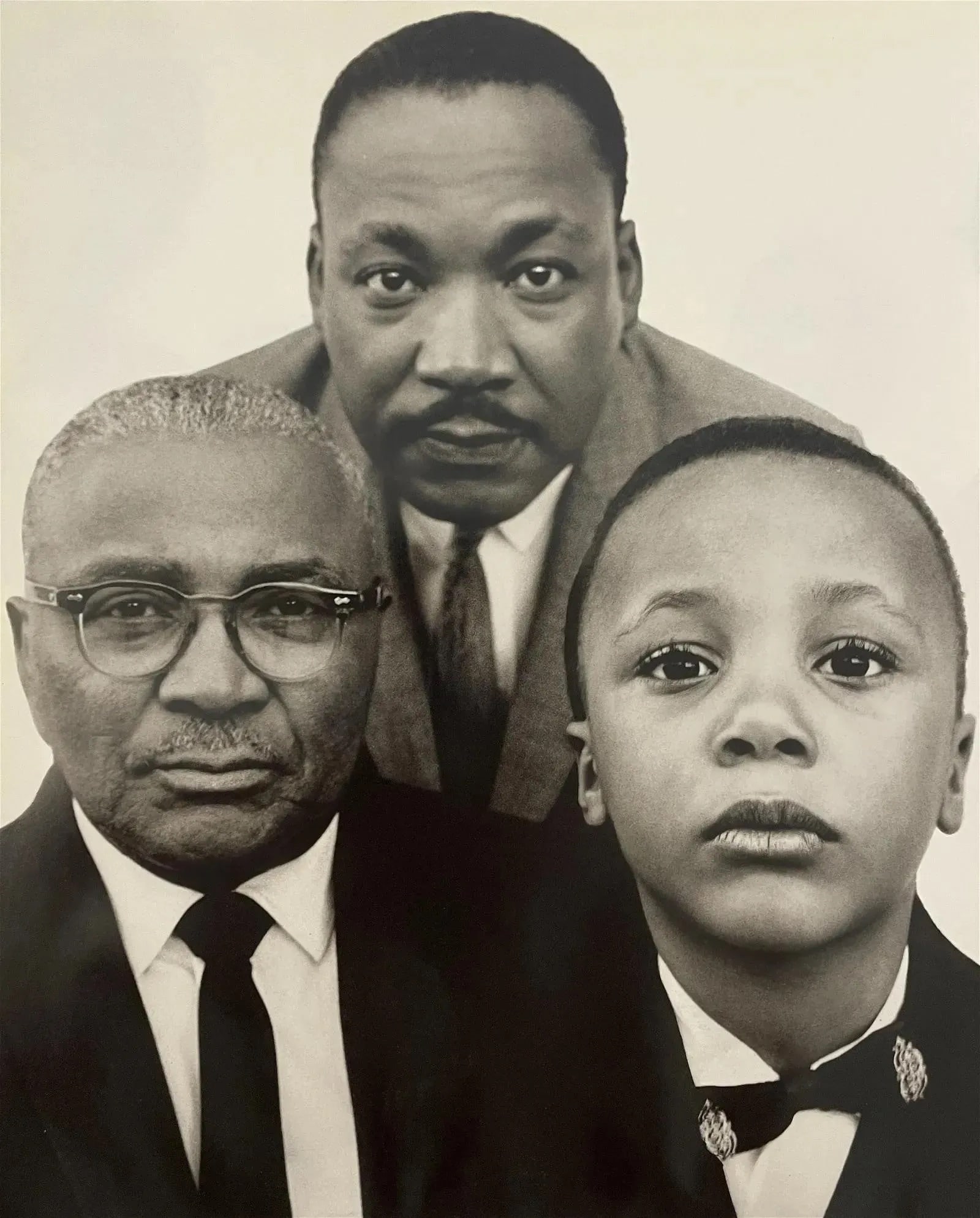 Richard Avedon "Martin Luther King Jr with His Family" Print: Richard Avedon (1923-2004) was an American fashion and portrait photographer known for his minimalist and striking photographic style. He was born in New York City and started his career as a photogra