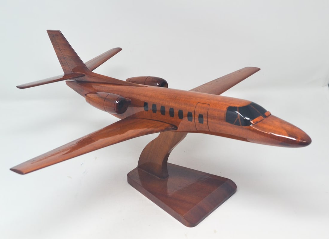 Cessna Citation Wooden Scale Model Desk Display (1 of 4)
