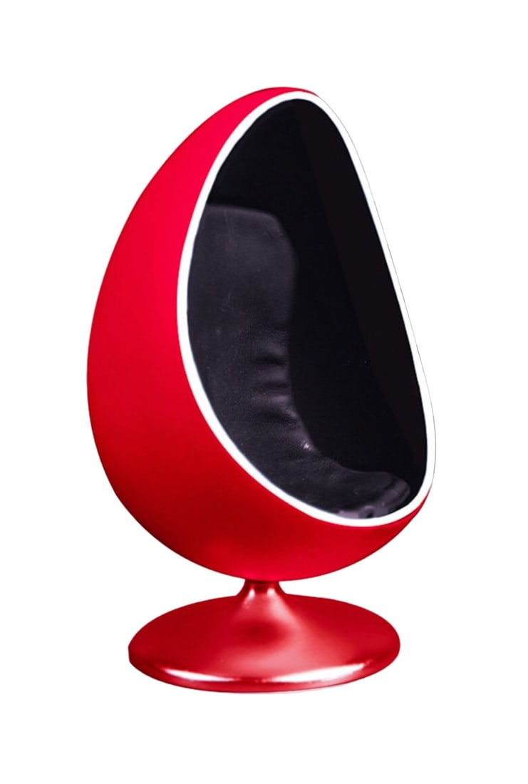 Four Egg Chair Scale Model Desk Display (1 of 4)