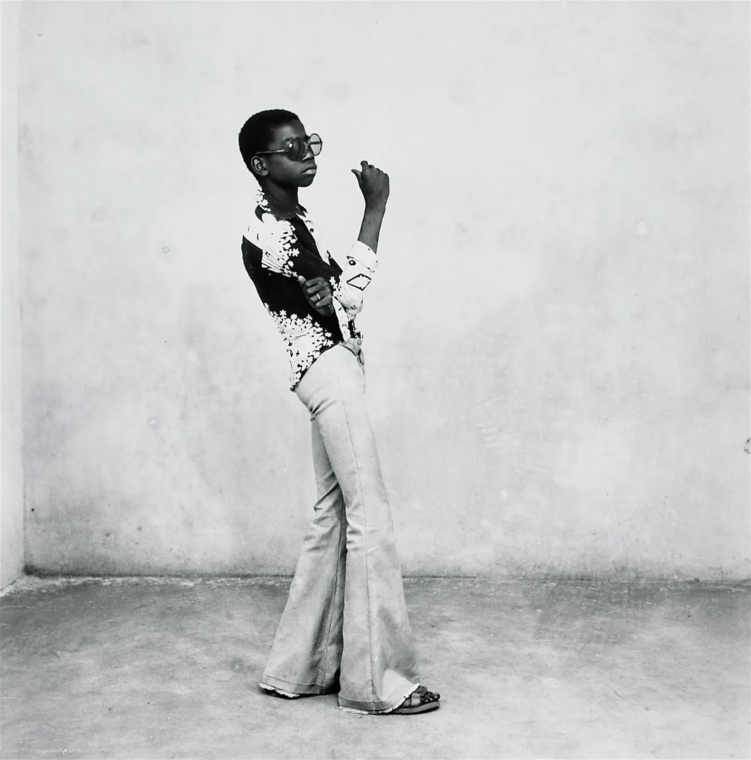 Malick Sidibé - (Malian, 1935-2016) Un yéyé en position Photolitho (1 of 1)