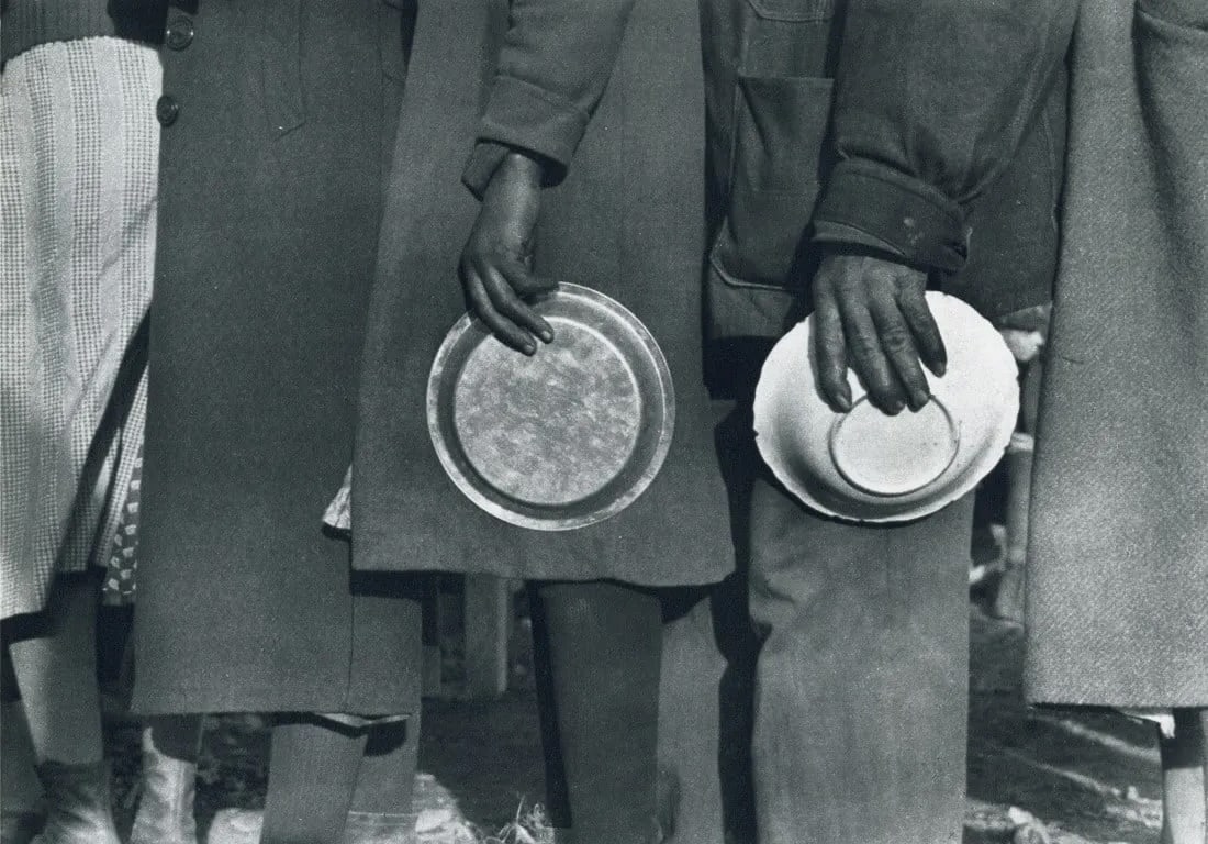 Walker Evans "Mealtime, Forrest City, Arkansas": Measures: 8 1/2 x 6 inches print and mounted