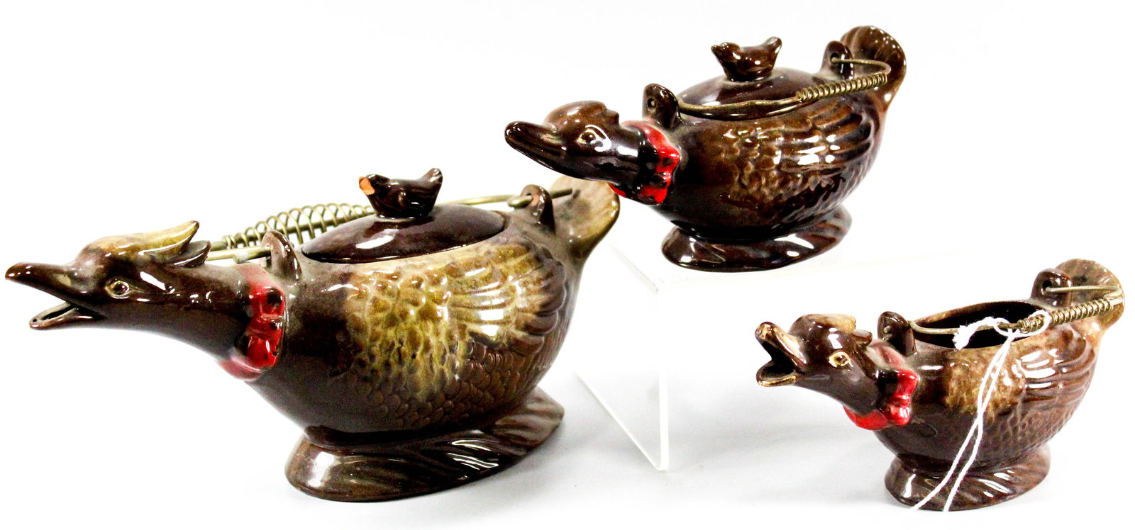 Japanese duck teapot creamer, and sugar. (1 of 10)