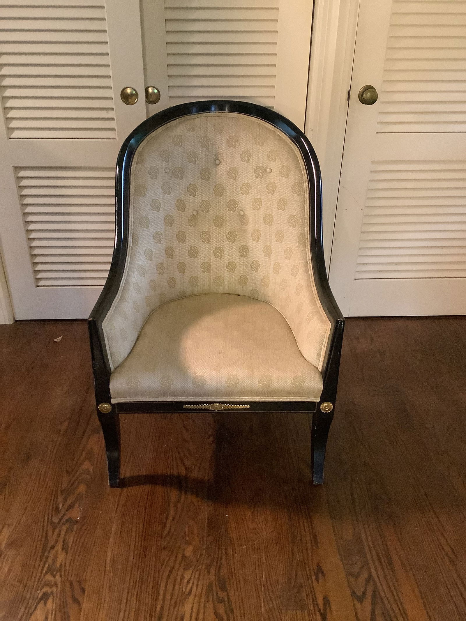 Vintage Slipper Chair (1 of 5)