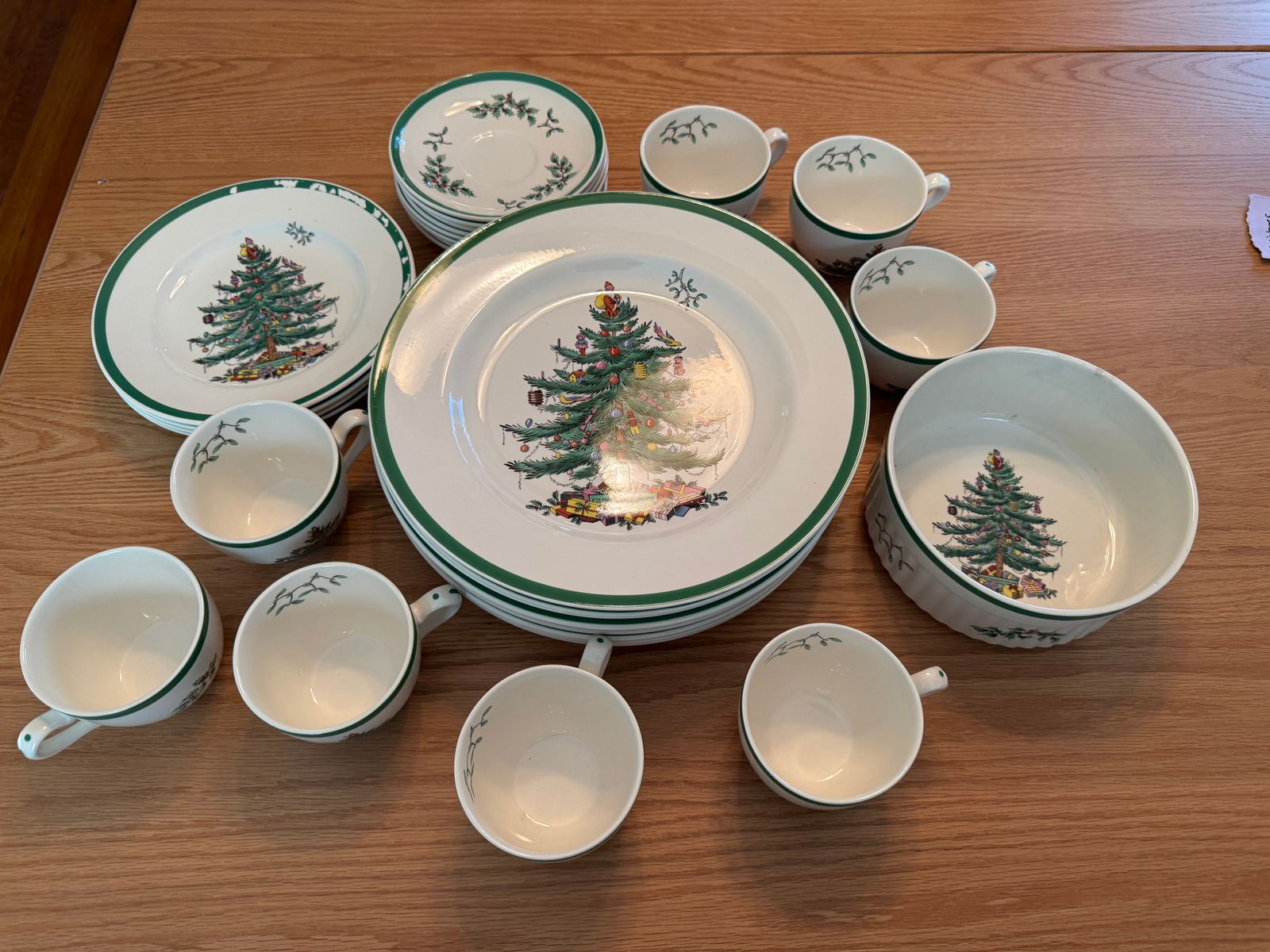 Spode England Christmas Tree Set (1 of 6)