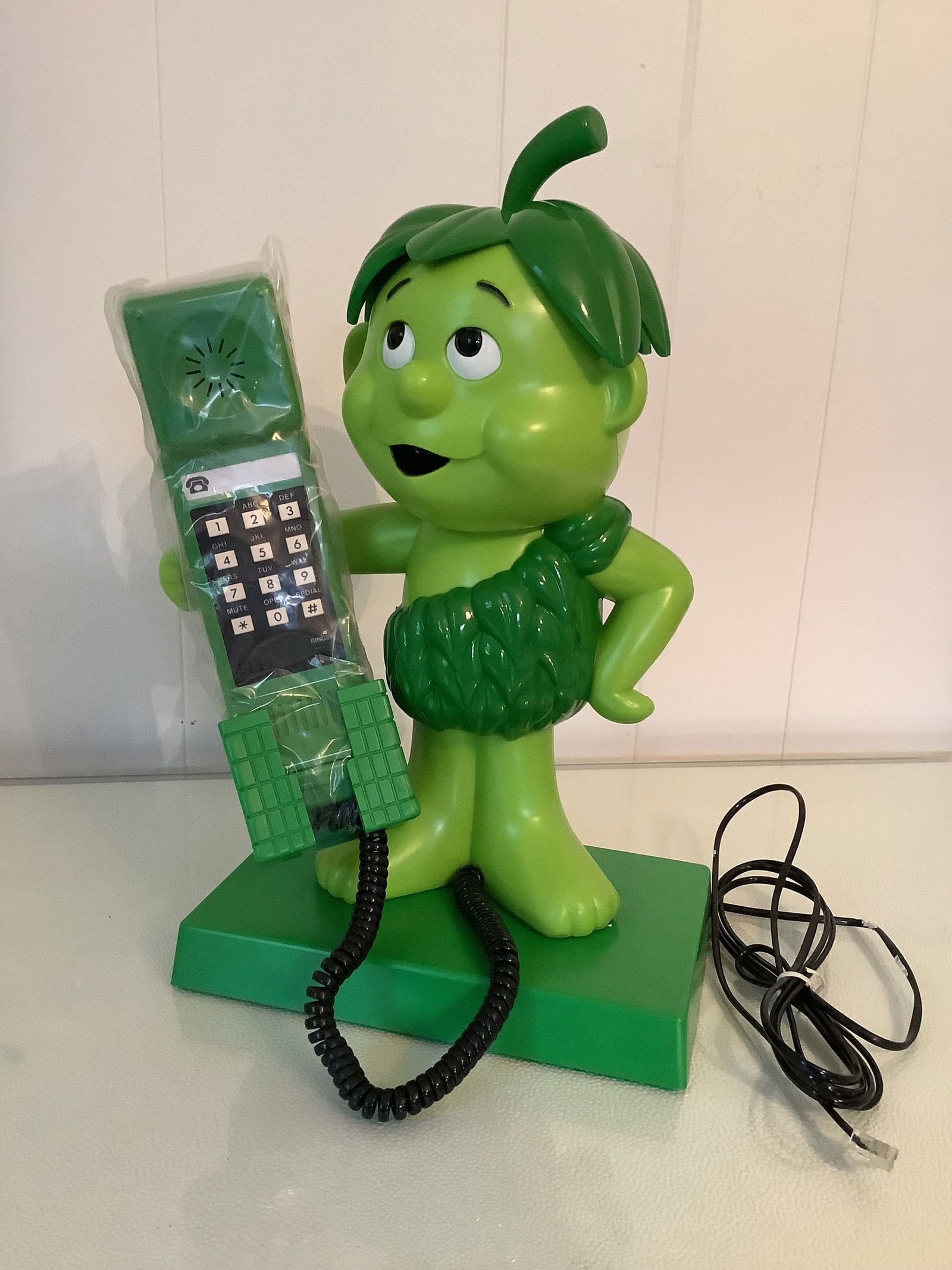 Vintage 1980s Pillsbury Green Giant Little Sprout Telephone (1 of 6)