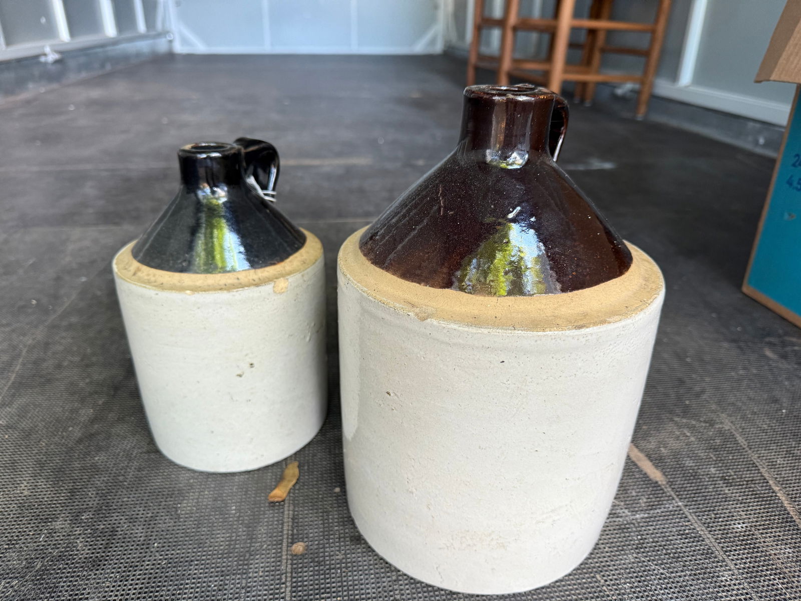 Vintage Stoneware Jugs: Set of 2 vintage two toned stoneware jugs. salt glazed brown top and a lighter off-white body. Durable stoneware pottery. 7" and 9" tall