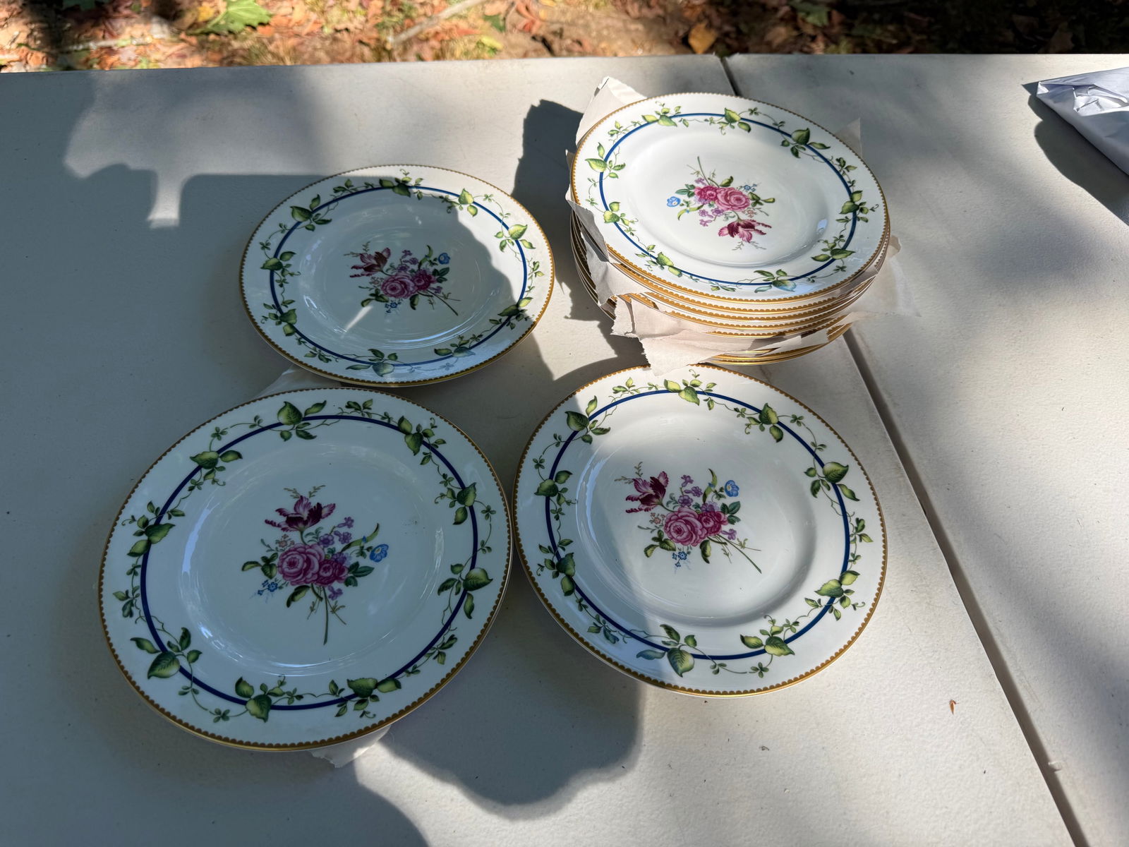 1992 Royal Worchester China: set of 14 bowls