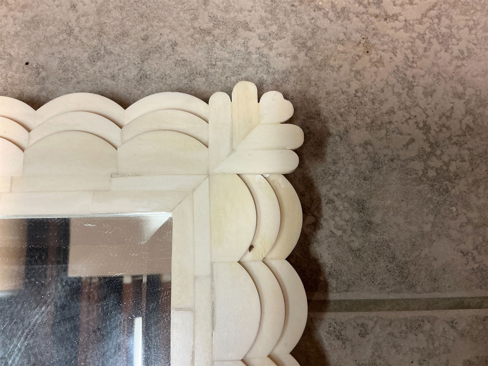 White Bone Scalloped Mirror - 3