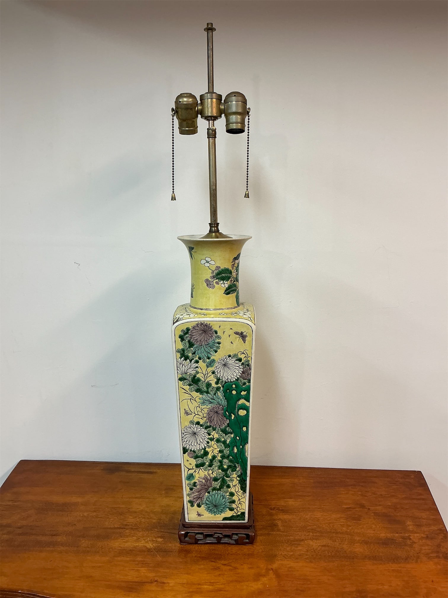 Vintage Chinese Famile-Jaune Porcelain Lamp (1 of 9)