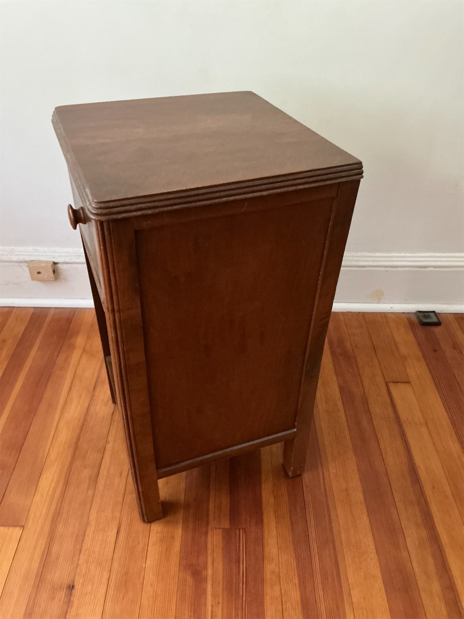 Nightstand - 3