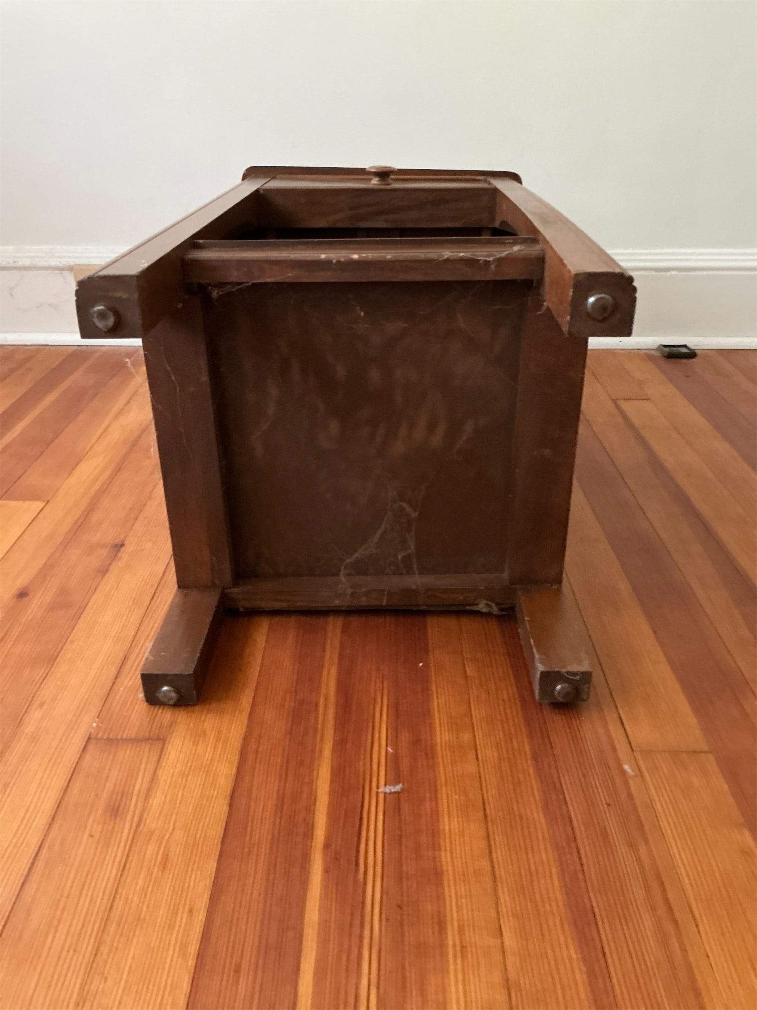 Nightstand - 6
