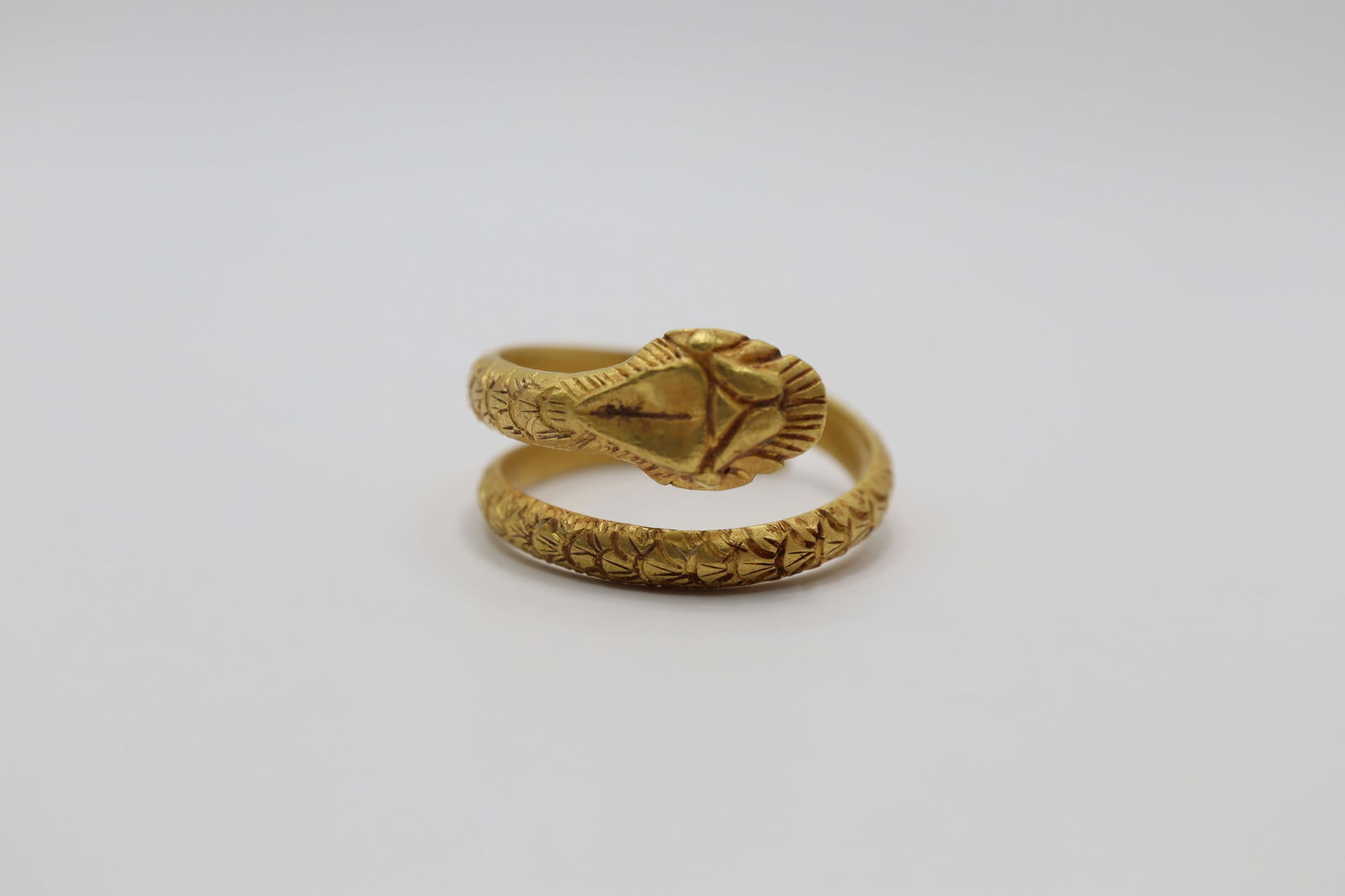 Roman  Gold Snake Ring 1st -2nd Century AD (1 of 2)