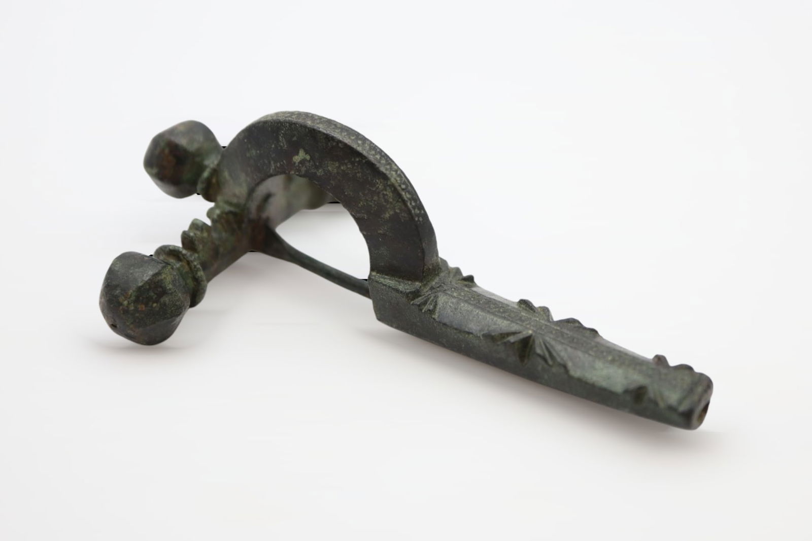Roman Crossbow Brooch, Circa
3rd - 4th Century AD (1 of 2)