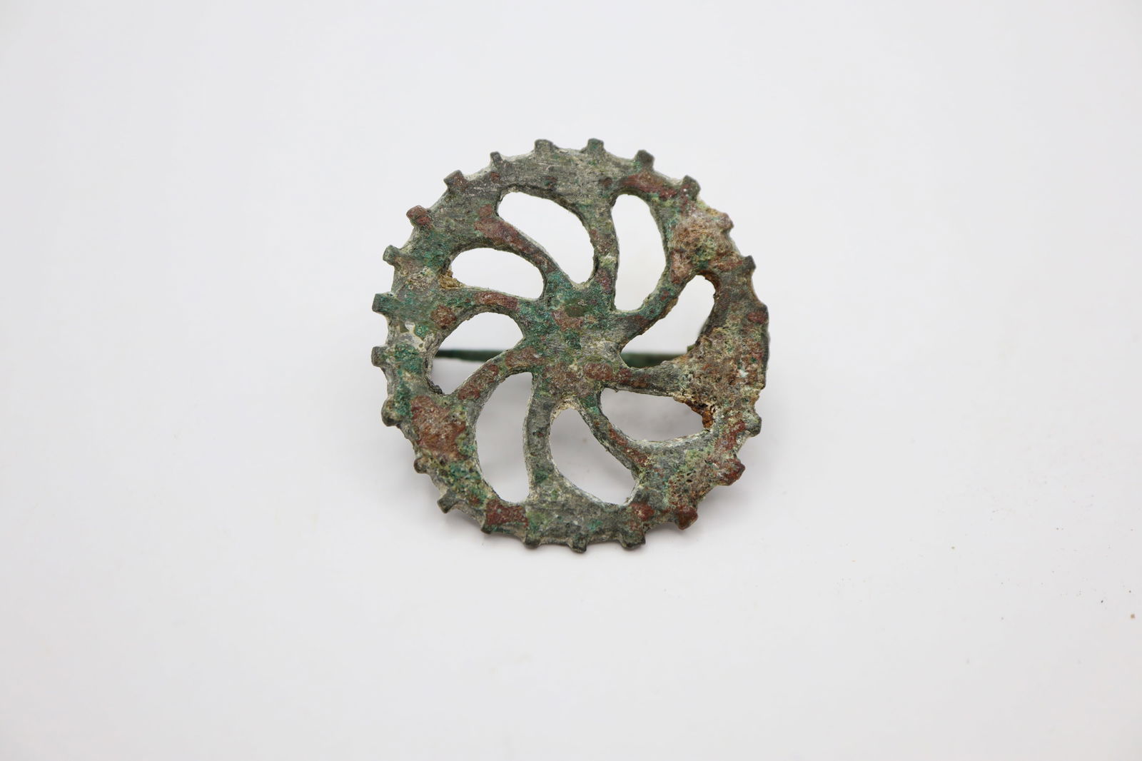 Ancient Roman Brooch , Circa 1st-3rd Century AD (1 of 2)