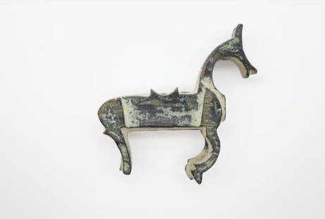 Byzantine Horse Shaped Padlock, Circa 14en Century AD : Medieval -Byzantine padlock in the shape of horse , green patina intact; 18.84 grams, 43 mm length. Fine condition. From the inventory of Belgian dealer. Acquired on the EU art market in the 2000s.