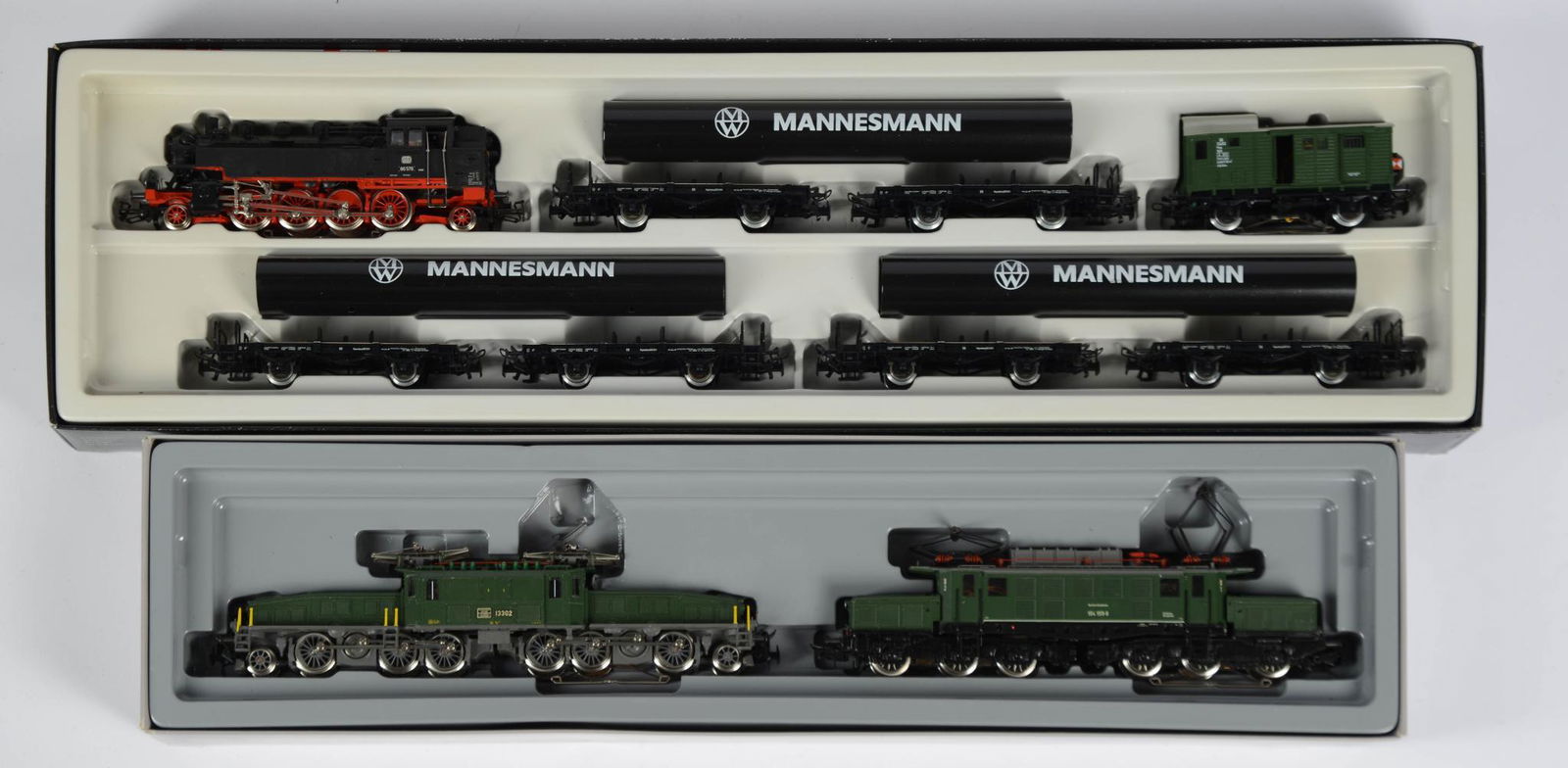 Two HO Gauge Train Sets. (1 of 5)