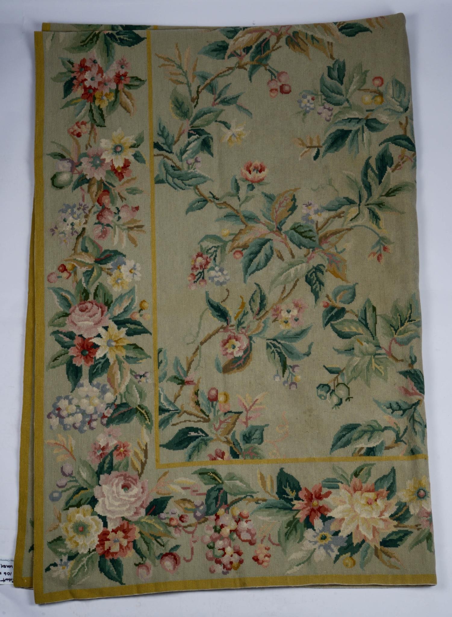 Large Floral Rug (1 of 5)