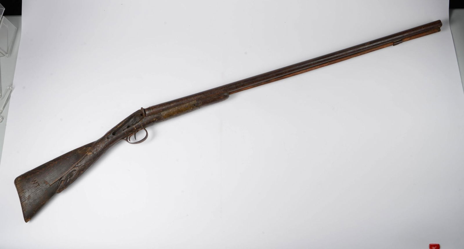 Early Double Barrelled Shotgun in Relic Condition. (1 of 10)