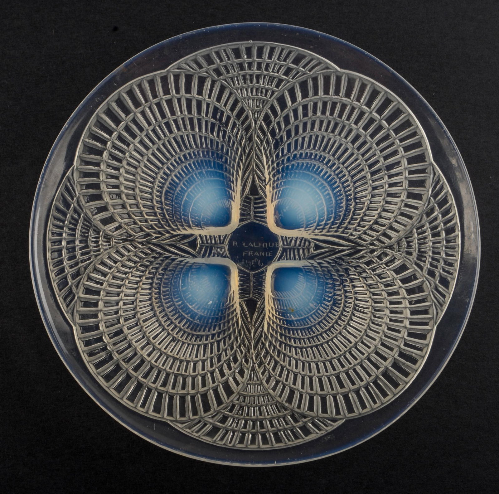 RENEE LALIQUE SHELL DECORATED FOOTED DISH (1 of 2)