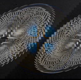 RENEE LALIQUE SHELL DECORATED FOOTED DISH