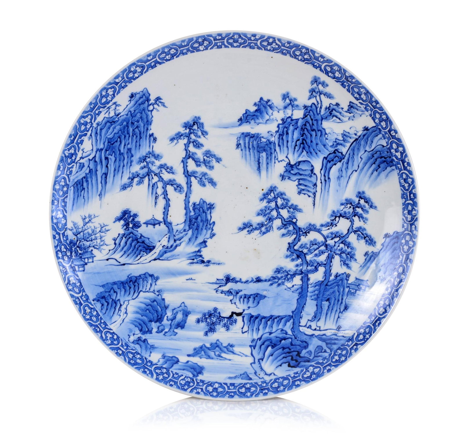 LARGE JAPANESE ARITA CHARGER.: Diameter 22 inches, Meiji period.