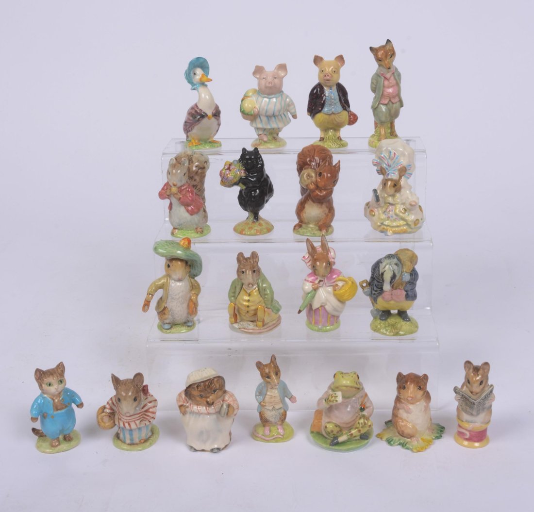 NINETEEN BEATRIX POTTER PORCELAIN FIGURES (1 of 5)
