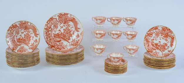 ROYAL CROWN DERBY 'RED AVES' PART DINNER SERVICE.