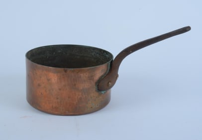 VINTAGE FRENCH COPPER POT MARKED E. DEHILLERIN, PARIS