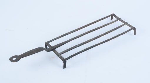 ANTIQUE HAND FORGED METAL TOAST RACK
