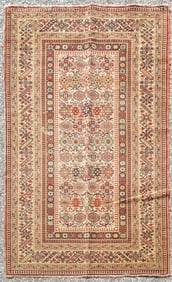 ANTIQUE ORIENTAL RUG, GEOMETRIC DESIGN ON IVORY GROUND,