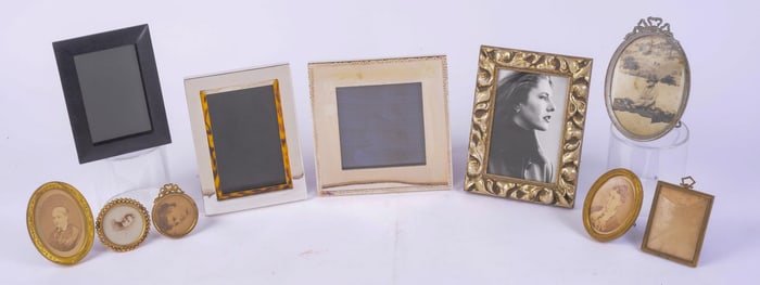 GROUP OF 10 SMALL TABLE TOP ANTIQUE AND NEW FRAMES