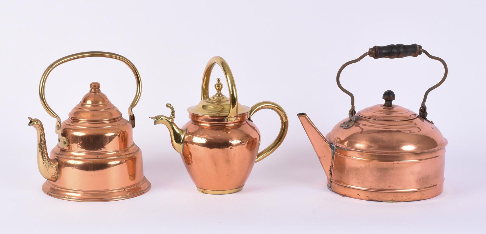 TWO COPPER KETTLES AND TEAPOT. (1 of 8)