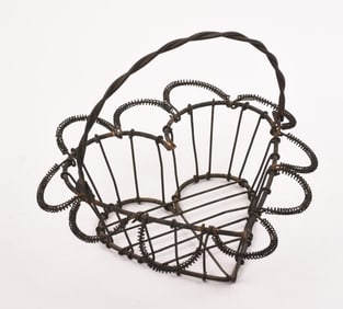 HEART SHAPED EGG BASKET