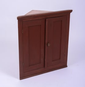 RED PAINTED 2 DOOR HANGING CORNER SHELF