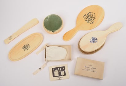 TIFFANY & CO DRESSER SET.