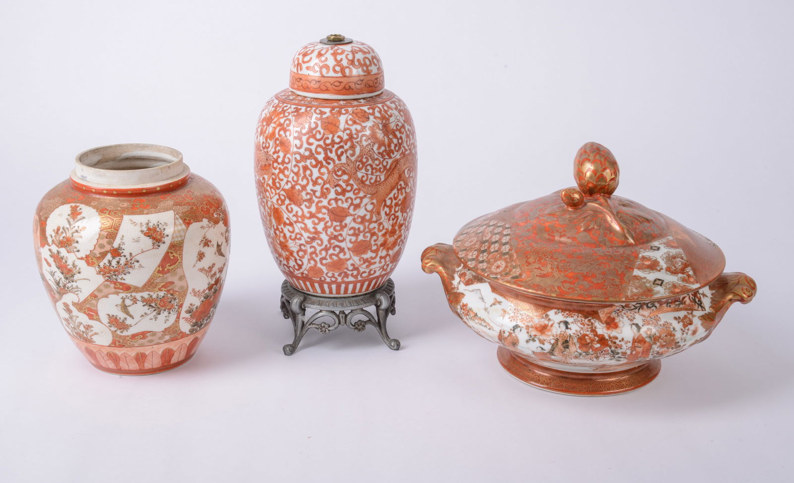 Chinese Red and Gold Decorated Covered Dish (1 of 4)