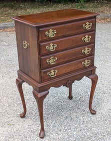 20th C Queen Anne Mahogany Chest